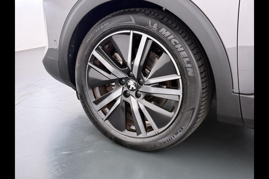 Peugeot 3008 1.6 HYbrid 225 GT Pack Business PANO| ELEKTRISCHE ACHTERKLEP| BLACK PACK| ADAPTIVE CRUISE CONTROL| CAMERA VOOR + ACHTER| FOCAL AUDIO| STOELVERWARMING| STANDKACHEL|