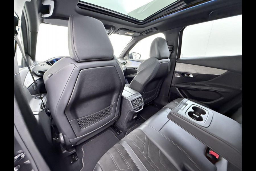 Peugeot 3008 1.6 HYbrid 225 GT Pack Business PANO| ELEKTRISCHE ACHTERKLEP| BLACK PACK| ADAPTIVE CRUISE CONTROL| CAMERA VOOR + ACHTER| FOCAL AUDIO| STOELVERWARMING| STANDKACHEL|