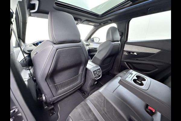 Peugeot 3008 1.6 HYbrid 225 GT Pack Business PANO| ELEKTRISCHE ACHTERKLEP| BLACK PACK| ADAPTIVE CRUISE CONTROL| CAMERA VOOR + ACHTER| FOCAL AUDIO| STOELVERWARMING| STANDKACHEL|