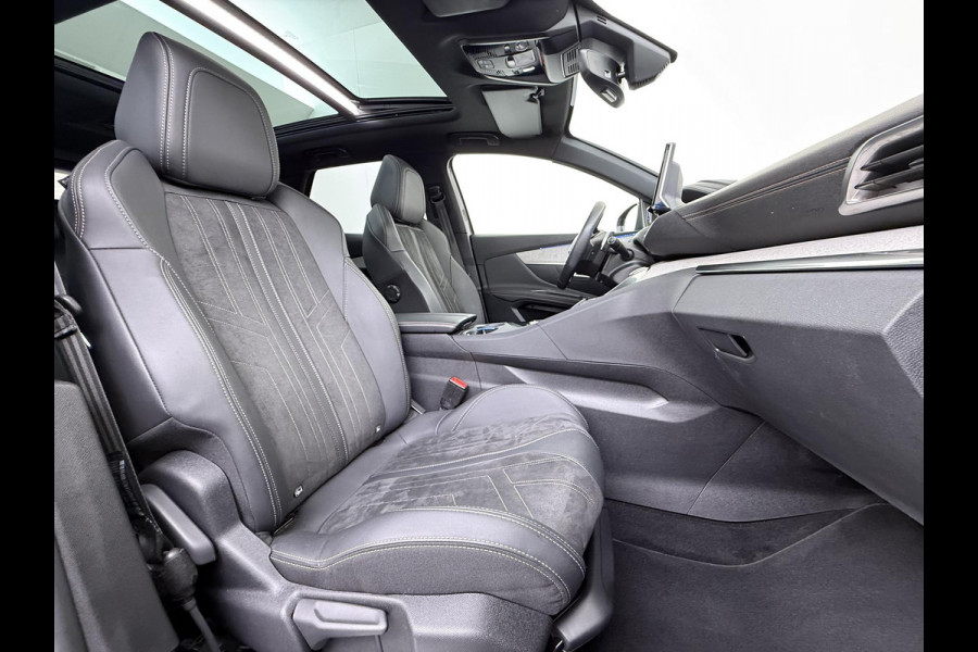 Peugeot 3008 1.6 HYbrid 225 GT Pack Business PANO| ELEKTRISCHE ACHTERKLEP| BLACK PACK| ADAPTIVE CRUISE CONTROL| CAMERA VOOR + ACHTER| FOCAL AUDIO| STOELVERWARMING| STANDKACHEL|
