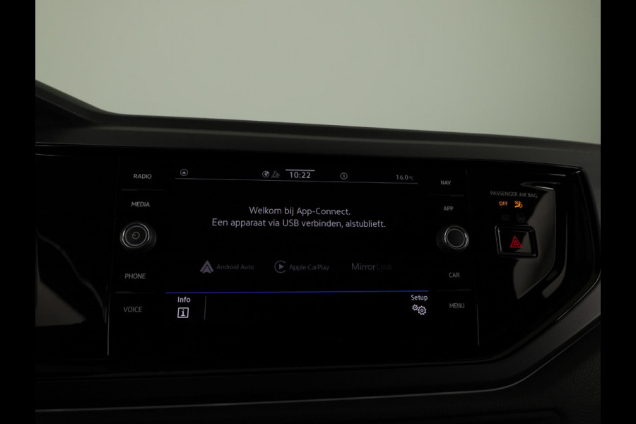 Volkswagen Taigo 1.0 TSI R-Line | DSG Automaat | Camera | Stoelverwarming | Apple Carplay & Android Auto |