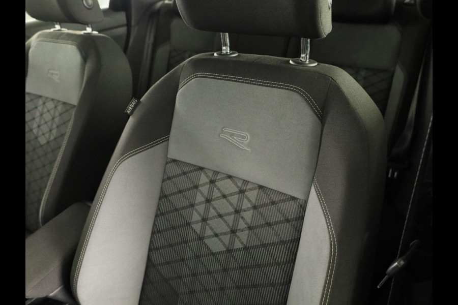 Volkswagen Taigo 1.0 TSI R-Line | DSG Automaat | Camera | Stoelverwarming | Apple Carplay & Android Auto |