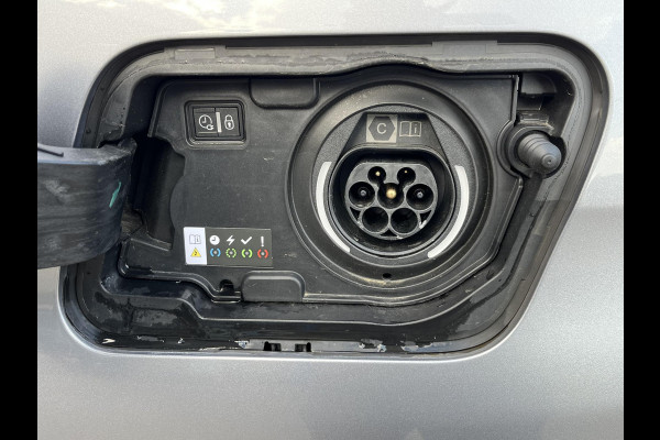 Peugeot 3008 GT PHEV | APPLE CARPLAY | ELEKTRISCHE ACHTERKLEP | CAMERA VOOR + ACHTER | ADAPTIVE CRUISE CONTROL | FOCAL AUDIO | DODEHOEK DETECTIE| RIJKLAARPRIJS INCL. 12 MND BOVAG GARANTIE