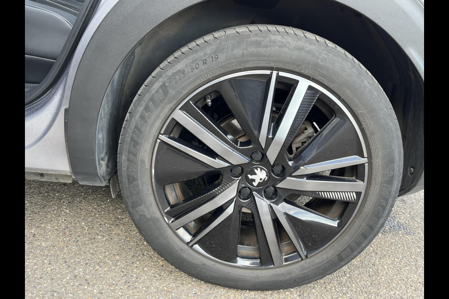 Peugeot 3008 GT PHEV | APPLE CARPLAY | ELEKTRISCHE ACHTERKLEP | CAMERA VOOR + ACHTER | ADAPTIVE CRUISE CONTROL | FOCAL AUDIO | DODEHOEK DETECTIE| RIJKLAARPRIJS INCL. 12 MND BOVAG GARANTIE