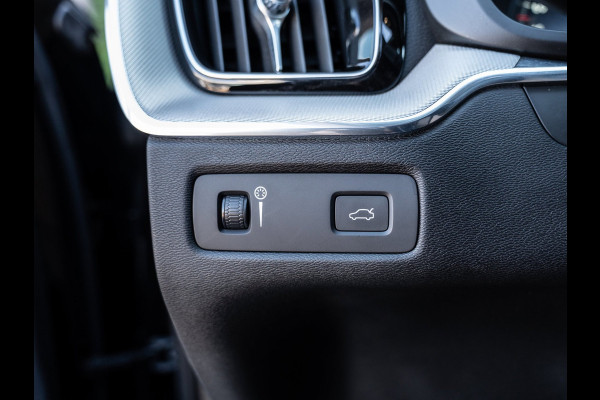 Volvo XC60 2.0 T6 AWD Inscription | Pano | Head-Up | Bowers&Wilkins | Trekhaak