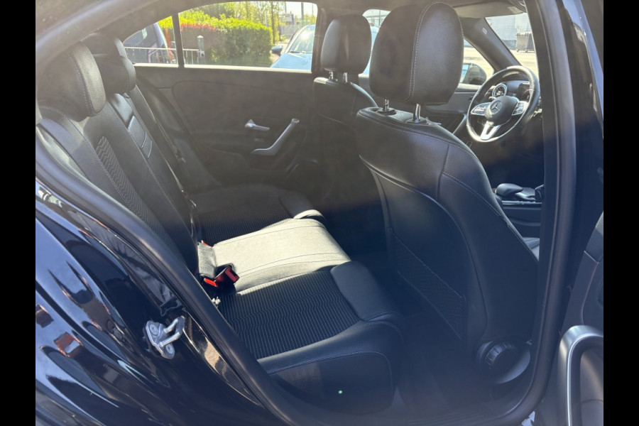 Mercedes-Benz A-Klasse 250 e Business Solution AMG night pack widescreen Soundsystem am