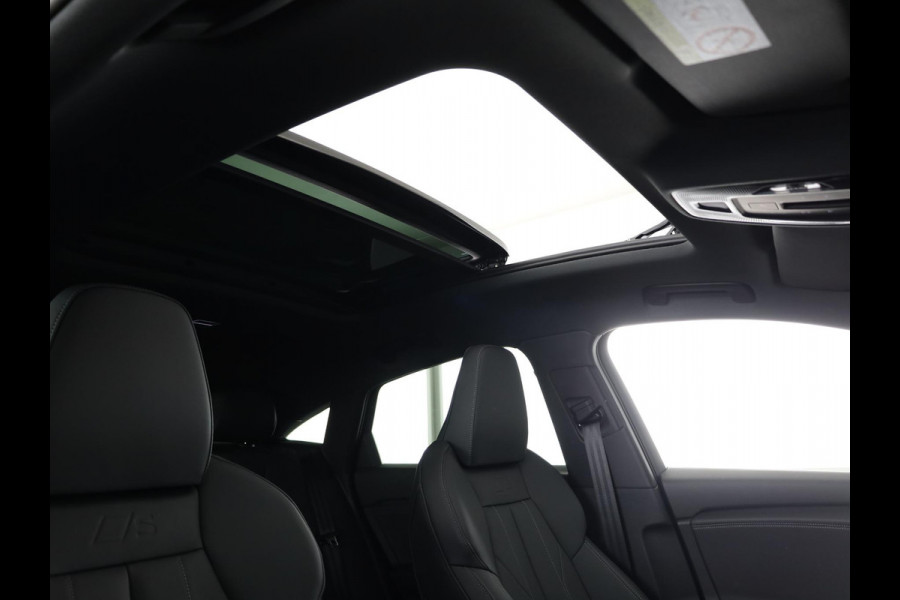 Audi Q6 Sportback e-tron S edition 83Kwh 252 pk | Adaptive air suspension | Glazen panoramadak | Stoelverwarming voorin en achterin | Stuurverwarming |
