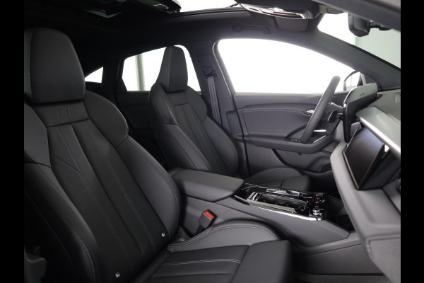 Audi Q6 Sportback e-tron S edition 83Kwh 252 pk | Adaptive air suspension | Glazen panoramadak | Stoelverwarming voorin en achterin | Stuurverwarming |