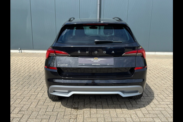 Škoda Kamiq 1.0 TSI Style * Glazen dak * Stoelverwarming * Camera * Climate controle *