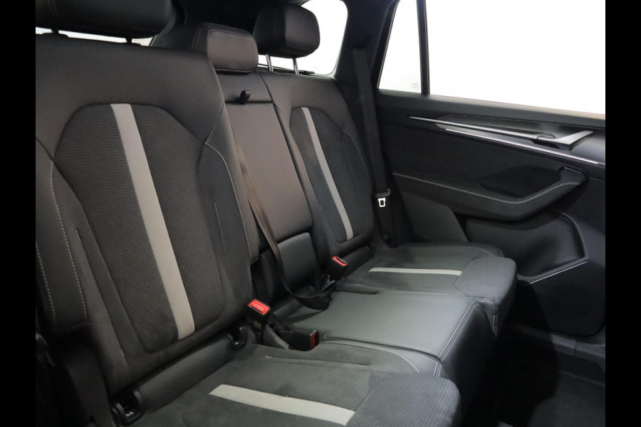 Škoda Kodiaq 1.5 TSI PHEV Sportline Business 204 pk PHEV | Panoramisch Schuif/kantel dak | 20'' inch velgen Rila | Wegklapbare trekhaak