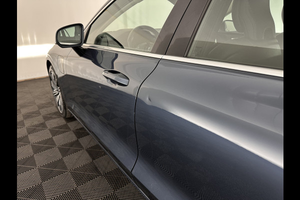 Volvo V60 2.0 T8 Recharge AWD Inscription (Plug-In) (INCL-BTW) Aut. *LEATHER | FULL-LED | ADAPTIVE-CRUISE | MEMORY-PACK | KEYLESS | BLINDSPOT | TOPVIEW | DIGI-COCKPIT | LANE-ASSIST | NAVI-FULLMAP | TOWBAR | HEATED-SEATS | ECC | DAB | 18"ALU*