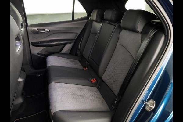 CUPRA Born Performance One 62 kWh 204pk | SOH 89% | Parkeercamera | Navigatie | Verwarmbare voorstoelen | App connect | Verwarmbaar stuurwiel