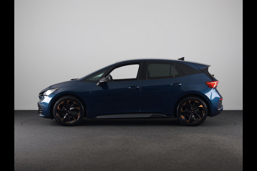 CUPRA Born Performance One 62 kWh 204pk | SOH 89% | Parkeercamera | Navigatie | Verwarmbare voorstoelen | App connect | Verwarmbaar stuurwiel