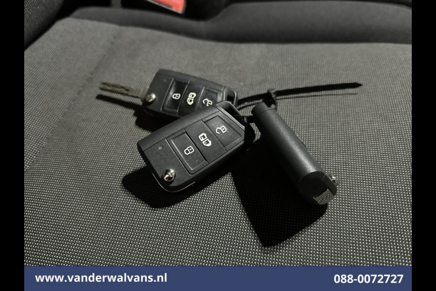 Volkswagen Crafter 2.0 TDI L3H3 L2H2 Euro6 Airco | Apple Carplay | Android Auto | Parkeersensoren Bijrijdersbank