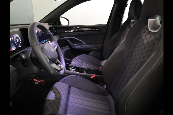 Volkswagen Tiguan 1.5 eHybrid R-Line Edition 204 PK PHEV | Verlengde garantie | Panorama dak | Stoel- en stuur verwarming