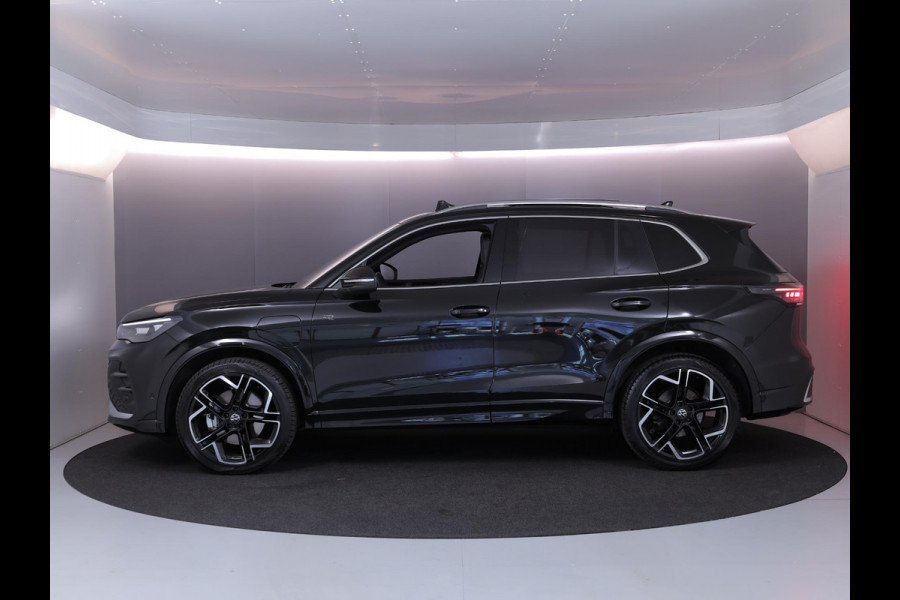 Volkswagen Tiguan 1.5 eHybrid R-Line Edition 204 PK PHEV | Verlengde garantie | Panorama dak | Stoel- en stuur verwarming