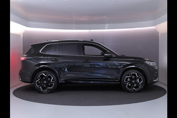 Volkswagen Tiguan 1.5 eHybrid R-Line Edition 204 PK PHEV | Verlengde garantie | Panorama dak | Stoel- en stuur verwarming