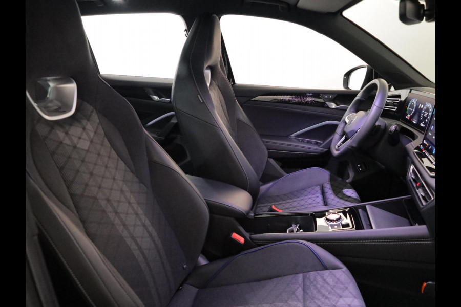 Volkswagen Tiguan 1.5 eHybrid R-Line Edition 204 PK PHEV | Verlengde garantie | Panorama dak | Stoel- en stuur verwarming
