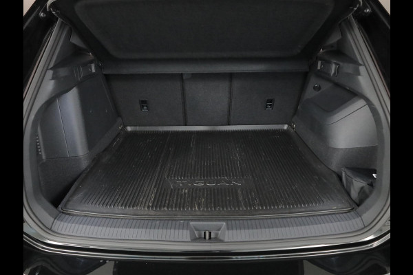 Volkswagen Tiguan 1.5 eHybrid R-Line Edition 204 PK PHEV | Verlengde garantie | Panorama dak | Stoel- en stuur verwarming