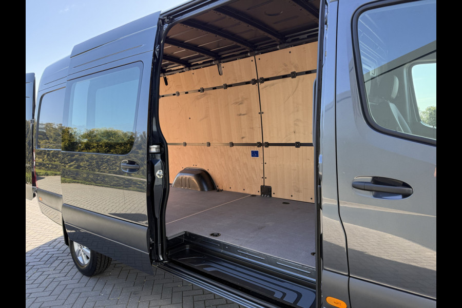 Mercedes-Benz Sprinter 319 CDI 191 PK 4x4 AUTOMAAT FACELIFT BPM VRIJ !! / 9G-TRONIC / L3H2 / STUUR EN STOELVERWARMING / 2.8 TONS TREKHAAK / CAMERA / AD