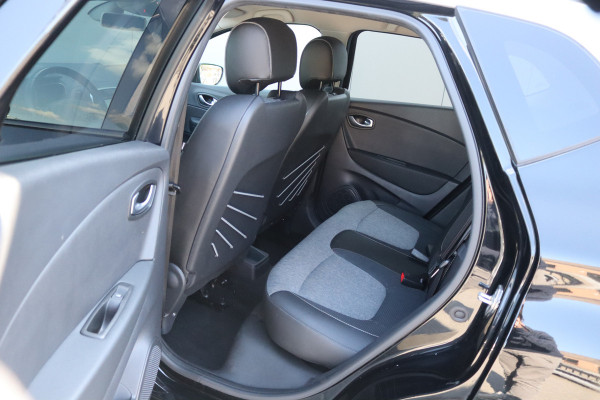 Renault Captur 1.3 TCe 150PK Intens Automaat Camera/Climate-control/Navigatie/Cruise-control