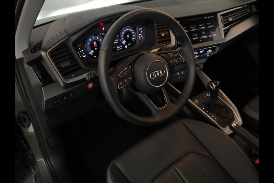 Audi A1 Sportback 35 TFSI S edition 150pk | Lederen bekleding | 18 inch Lichtmetalen | Led koplampen | Adaptieve cruise controle