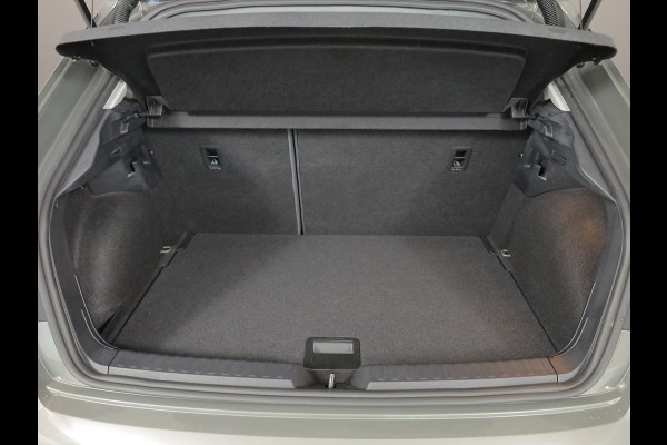 Audi A1 Sportback 35 TFSI S edition 150pk | Lederen bekleding | 18 inch Lichtmetalen | Led koplampen | Adaptieve cruise controle