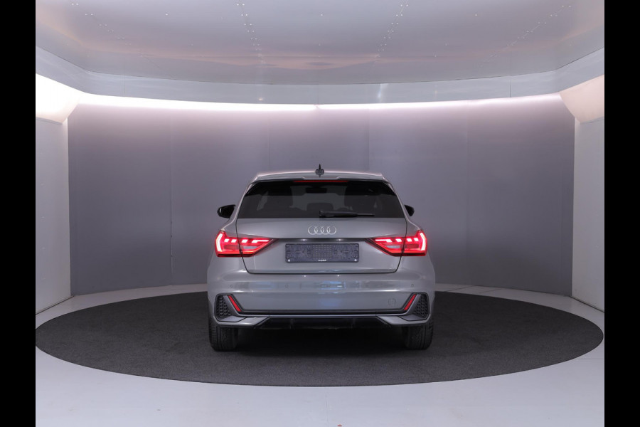 Audi A1 Sportback 35 TFSI S edition 150pk | Lederen bekleding | 18 inch Lichtmetalen | Led koplampen | Adaptieve cruise controle