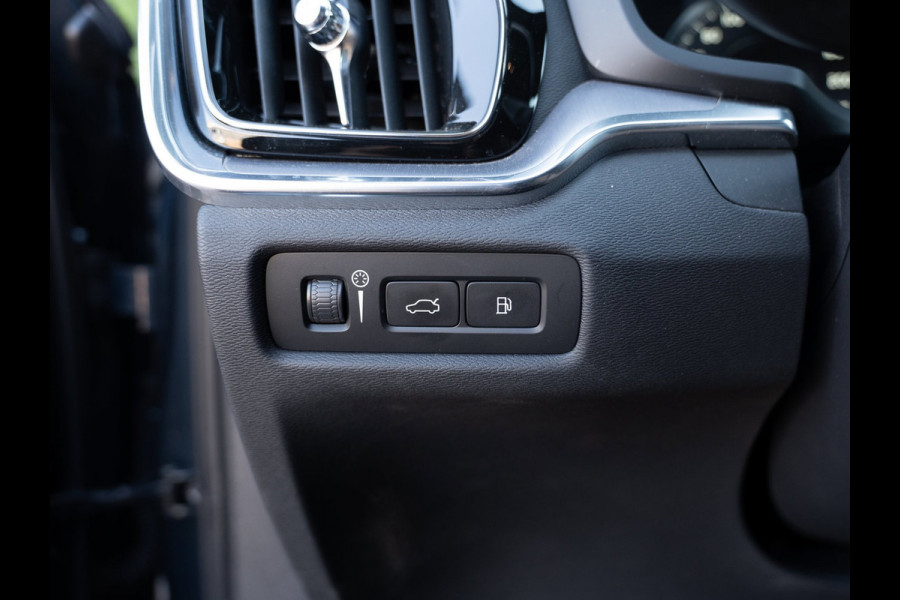 Volvo V60 2.0 T6 Recharge AWD Inscription |SOH 99% | Carplay | Memory | Camera | BTW