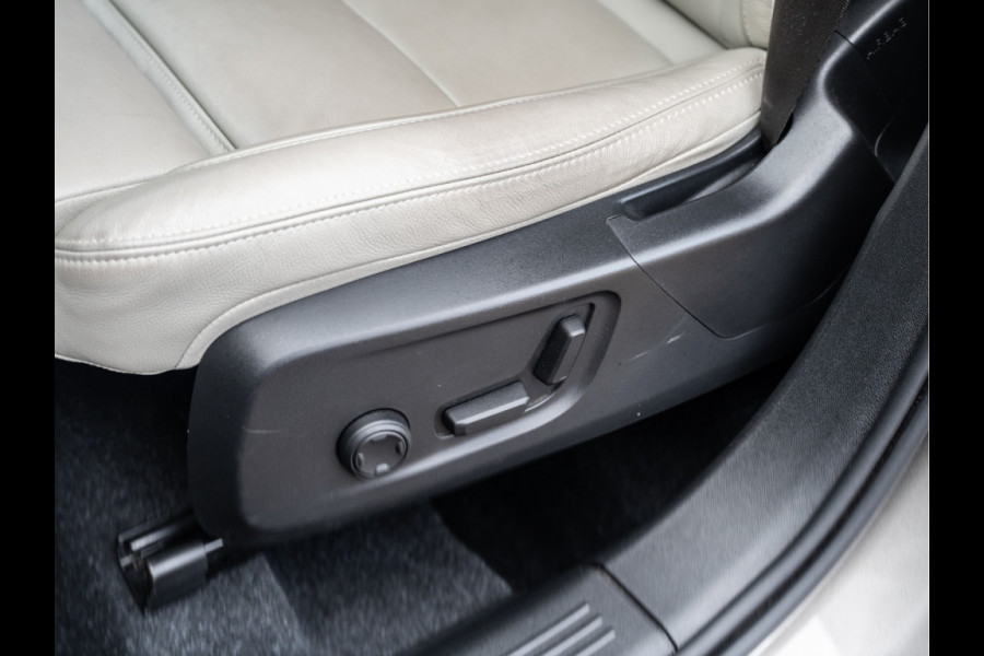 Volvo XC40 1.5 T5 Twin Engine Inscription | Leder | Trekhaak | H/K Sound |