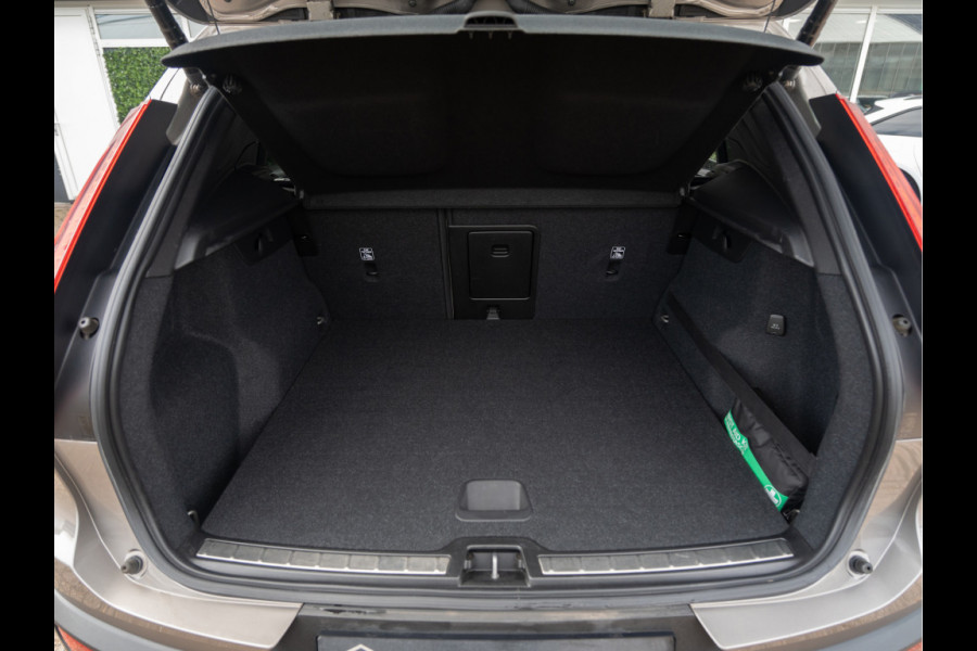 Volvo XC40 1.5 T5 Twin Engine Inscription | Leder | Trekhaak | H/K Sound |
