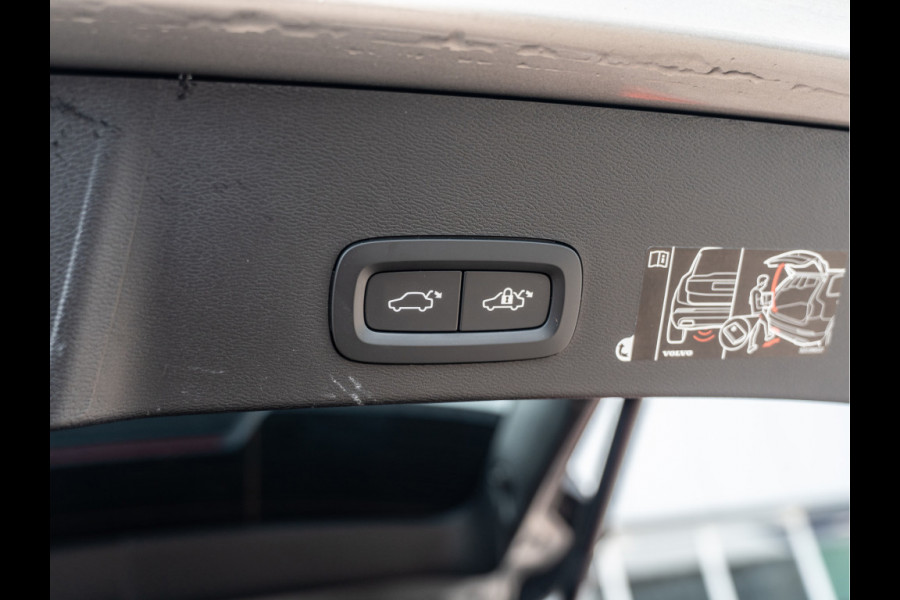 Volvo XC40 1.5 T5 Twin Engine Inscription | Leder | Trekhaak | H/K Sound |
