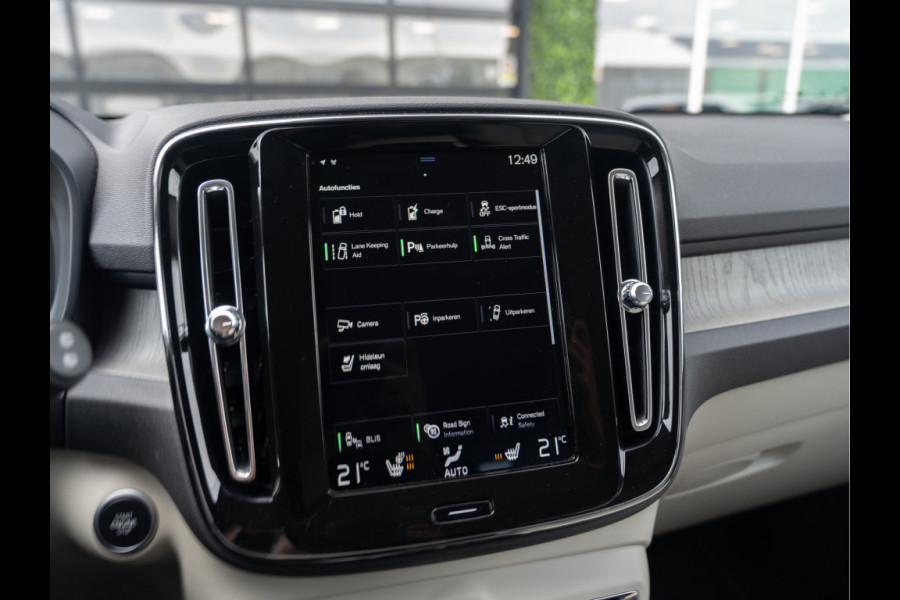 Volvo XC40 1.5 T5 Twin Engine Inscription | Leder | Trekhaak | H/K Sound |