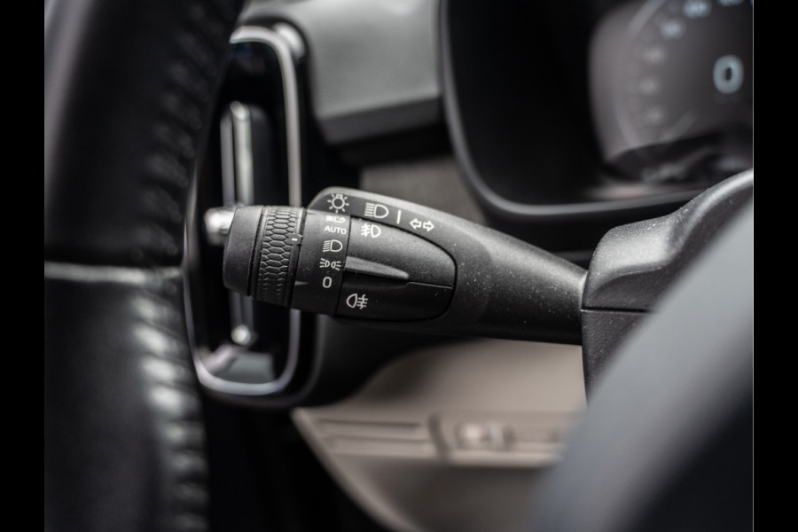 Volvo XC40 1.5 T5 Twin Engine Inscription | Leder | Trekhaak | H/K Sound |