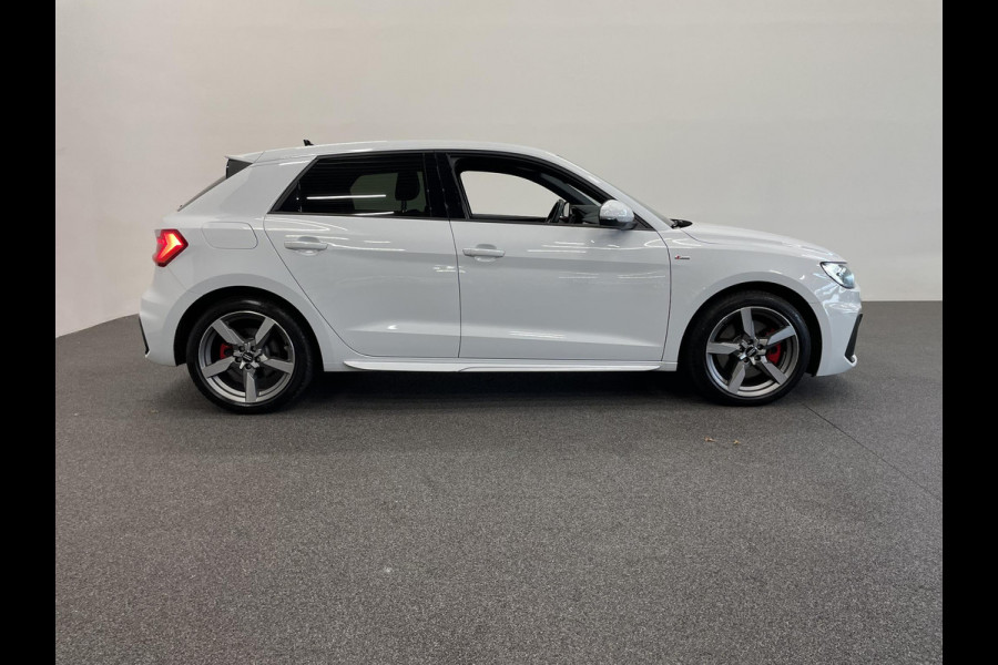 Audi A1 Sportback 2.0T 200 pk Automaat 40 TFSI S Line S-Line Interieur + Alcantara Full LED PDC VA+ Camera Cruise Control 17" Navi Virtual Cockpit