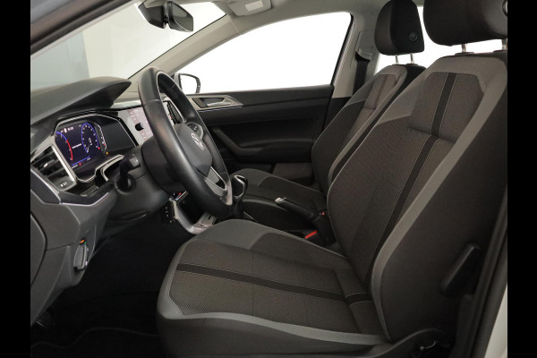 Volkswagen Polo 1.0 TSI Style 95 PK | Navigatie | Matrix koplampen | Stoelverwarming |