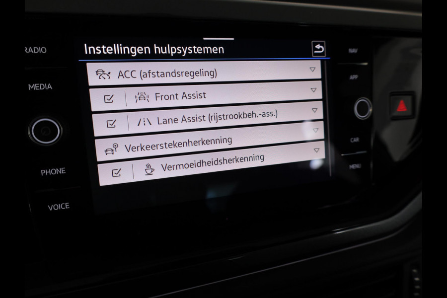 Volkswagen Polo 1.0 TSI Style 95 PK | Navigatie | Matrix koplampen | Stoelverwarming |