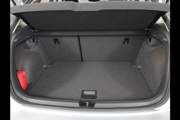 Volkswagen Polo 1.0 TSI Style 95 PK | Navigatie | Matrix koplampen | Stoelverwarming |