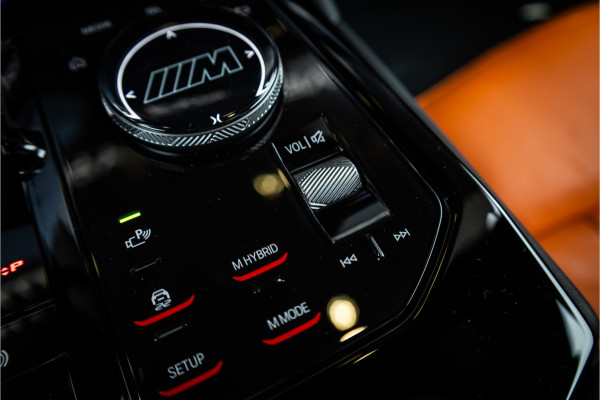 BMW 5 Serie Touring M5 - M Performance Pakket | Panorama | B&W | Carbon | Elek. Trekhaak | 360 Camera