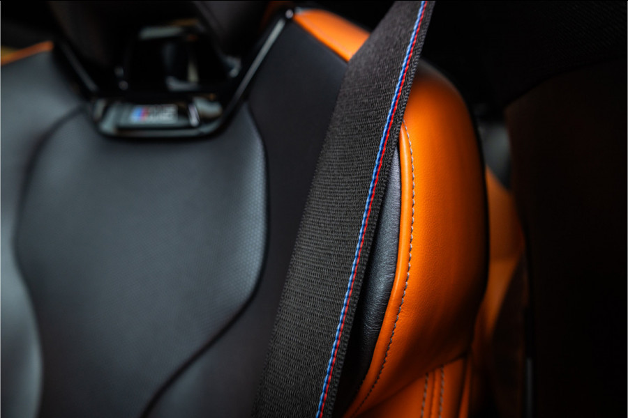 BMW 5 Serie Touring M5 - M Performance Pakket | Panorama | B&W | Carbon | Elek. Trekhaak | 360 Camera