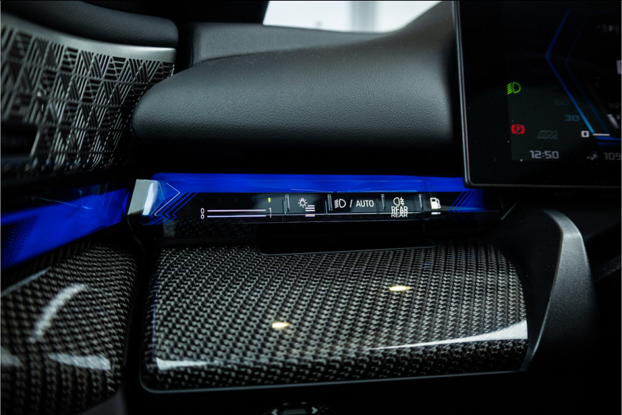 BMW 5 Serie Touring M5 - M Performance Pakket | Panorama | B&W | Carbon | Elek. Trekhaak | 360 Camera