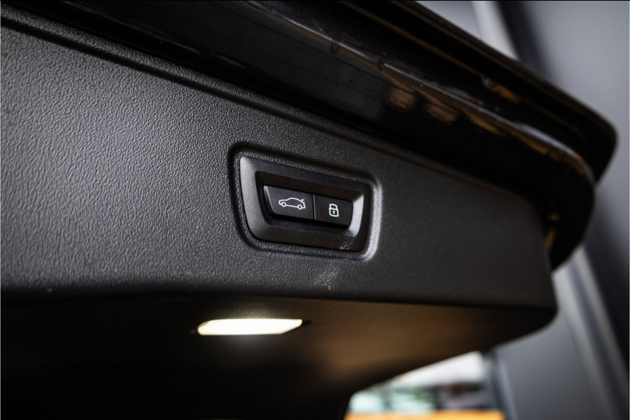 BMW 5 Serie Touring M5 - M Performance Pakket | Panorama | B&W | Carbon | Elek. Trekhaak | 360 Camera