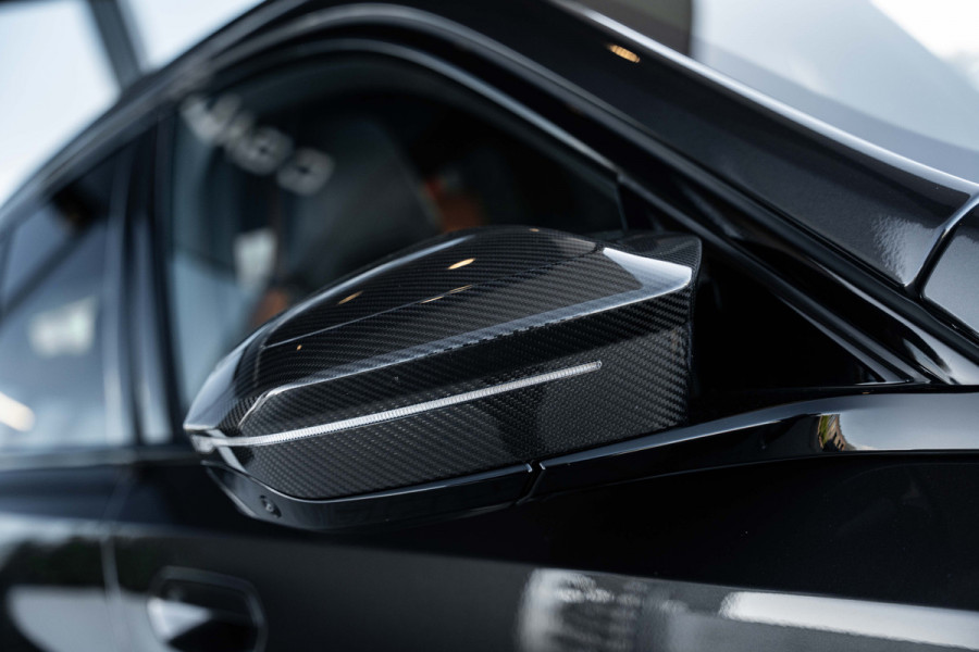 BMW 5 Serie Touring M5 - M Performance Pakket | Panorama | B&W | Carbon | Elek. Trekhaak | 360 Camera