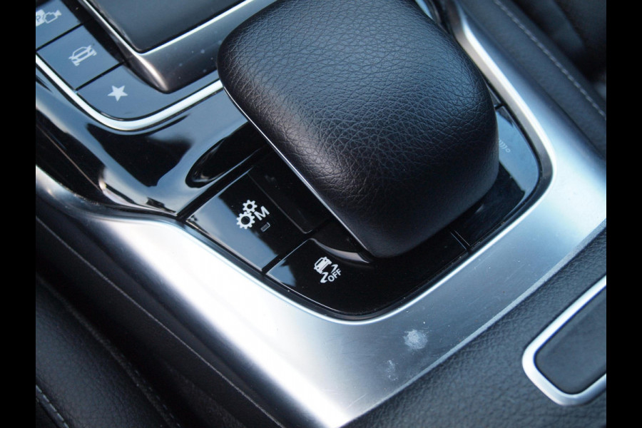 Mercedes-Benz A-Klasse AMG 35 4MATIC Edition 1 | Head-Up Display | Burmester | Camera | Sfeerverlichting | Schaalstoelen |