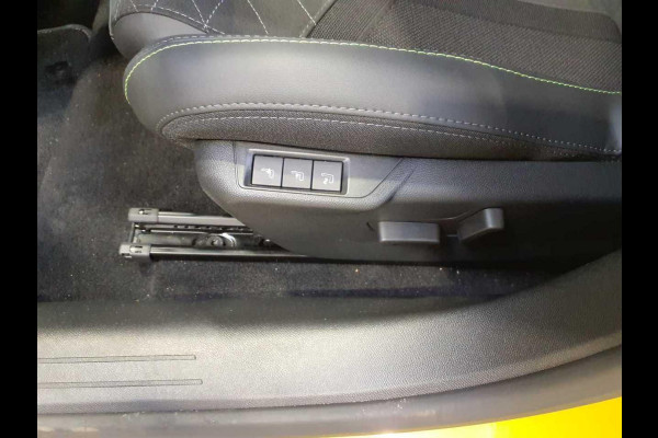 Peugeot e-208 EV GT 50 kWh | 7800 KM | Stoelverwarming | Full Options | WORDT VERWACHT!