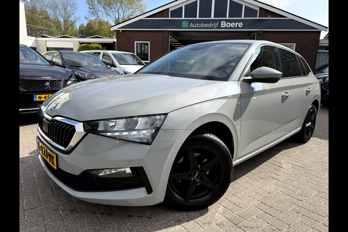Škoda SCALA 1.0 TSI Ambition Steel Grey, Virt.Cockpit, Trekhaak, App Connect