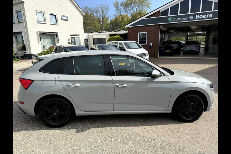 Škoda SCALA 1.0 TSI Ambition Steel Grey, Virt.Cockpit, Trekhaak, App Connect