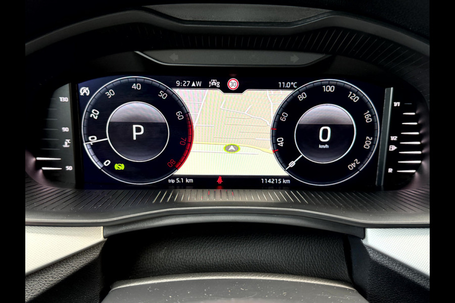 Škoda SCALA 1.0 TSI Ambition Steel Grey, Virt.Cockpit, Trekhaak, App Connect