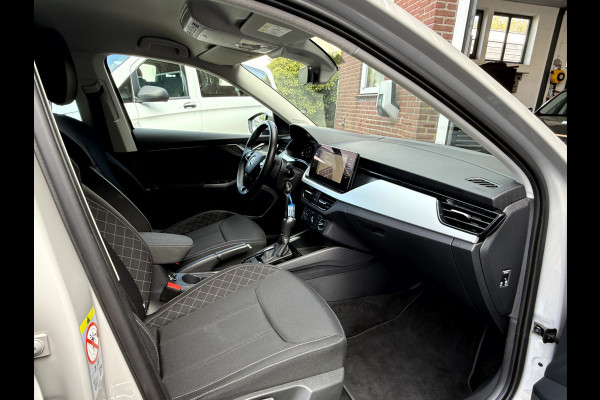 Škoda SCALA 1.0 TSI Ambition Steel Grey, Virt.Cockpit, Trekhaak, App Connect
