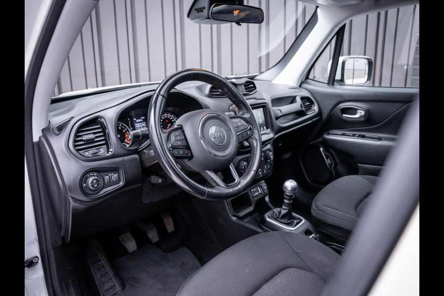 Jeep Renegade 1.0T Limited - Black series l Bull Bar l Pano l Auto Carplay